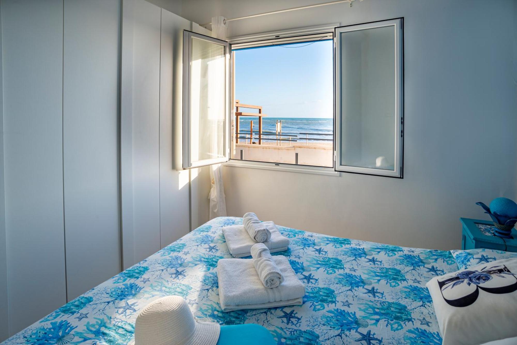 Blue Velvet Hotel Punta Secca Ngoại thất bức ảnh
